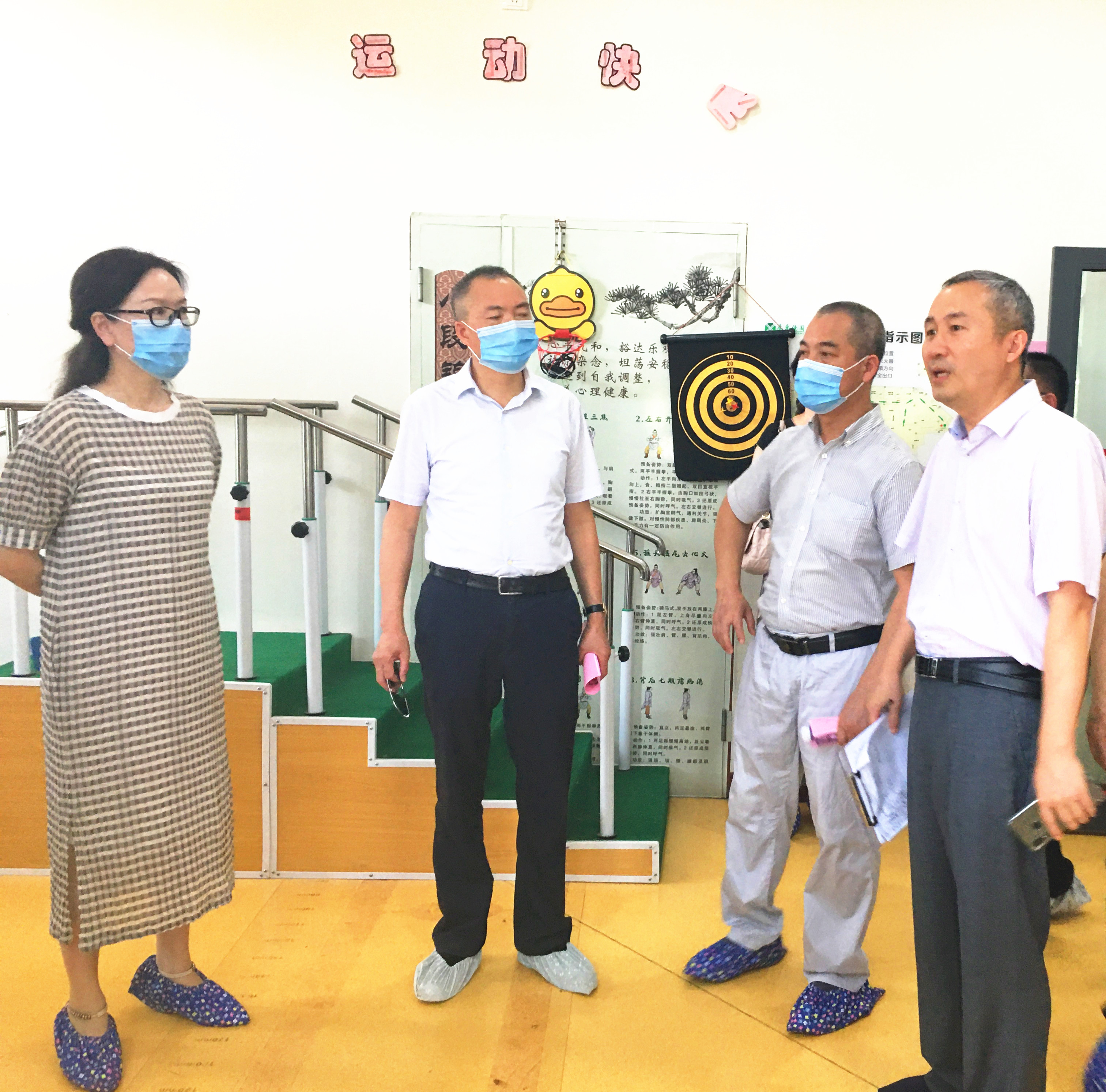 江陽區、龍馬潭區政協領導調研康樂佳園