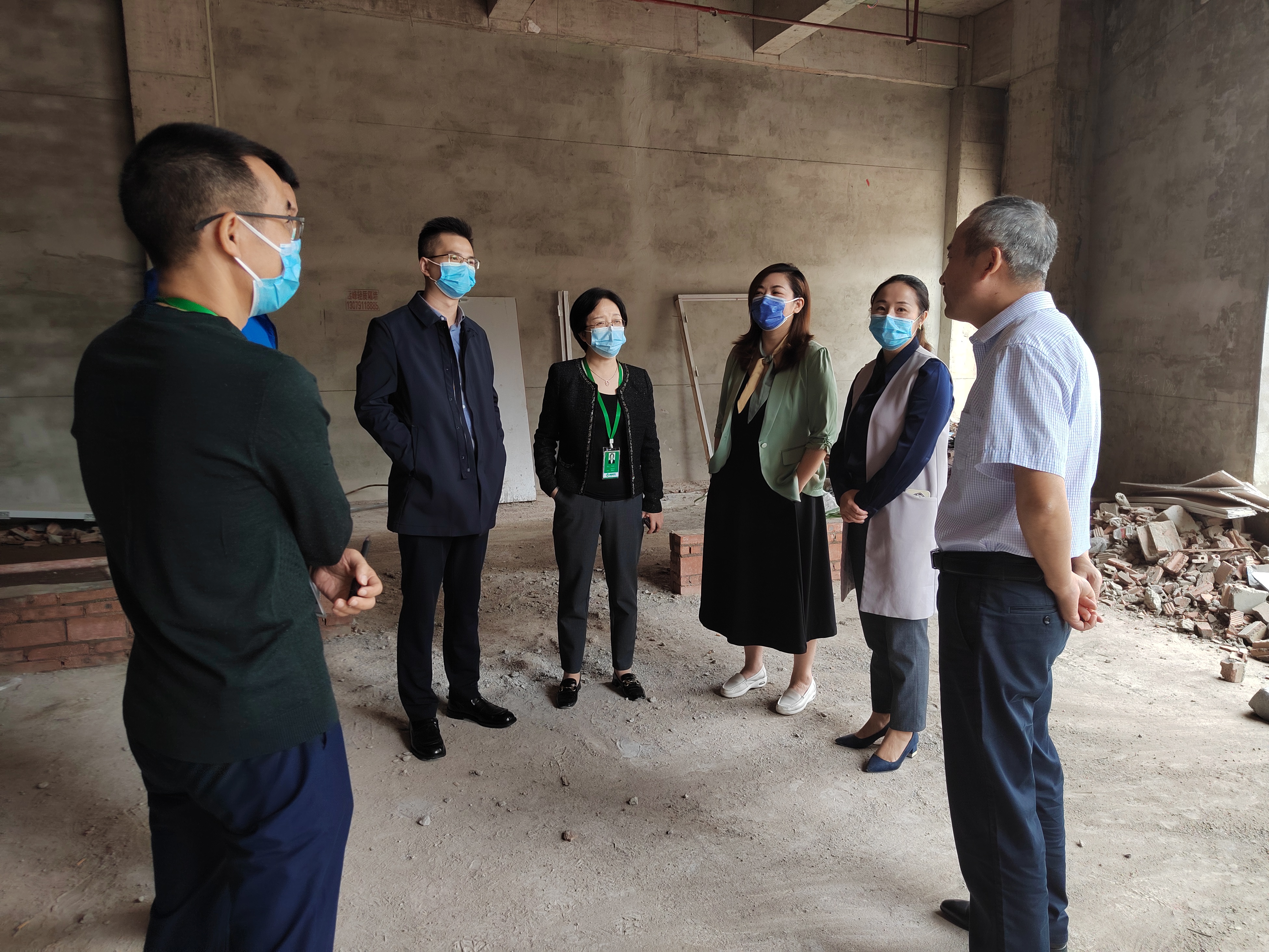 西南醫(yī)投集團(tuán)黨委書記、董事長黃露帶隊(duì)開展“國慶節(jié)”節(jié)前安全與疫情防控專項(xiàng)檢查