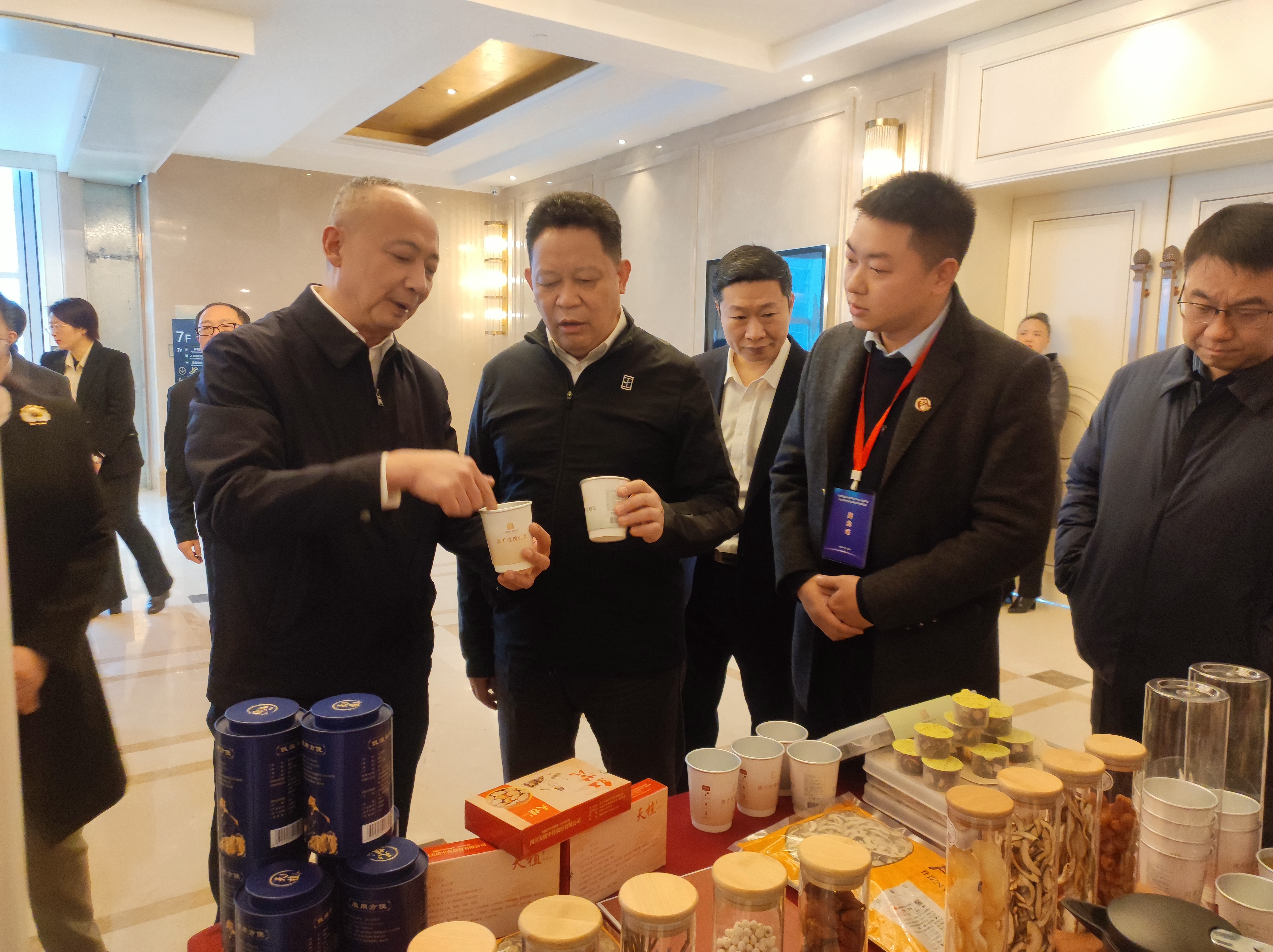 天植中藥公司參加四川省推進國家中醫藥綜合改革示范區建設工作交流暨中醫藥高質量發展現場會