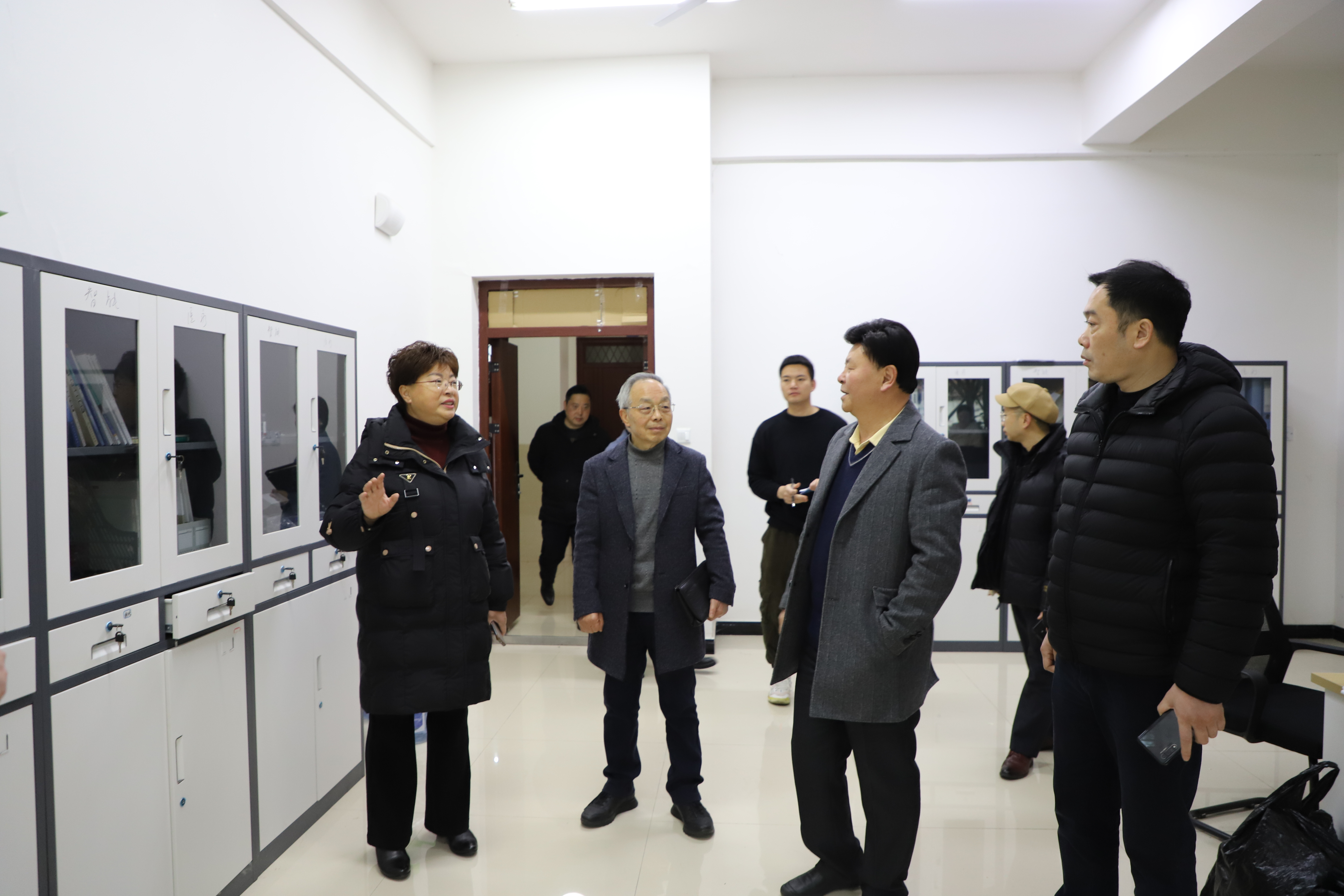 瀘州醫學教育投資管理有限公司協同瀘州醫療器械職業學院、西南醫科大附屬醫院衛生學校開展春期開學綜合檢查